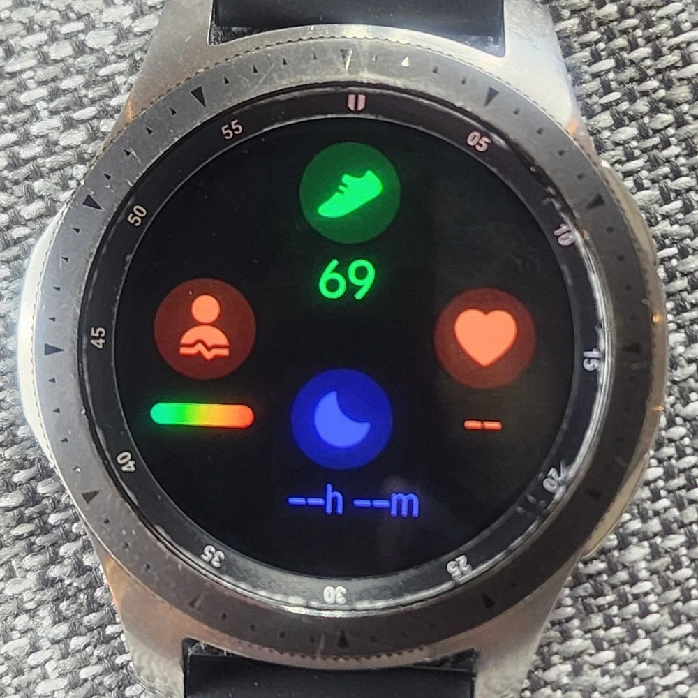 Samsung Mens Galaxy Watch 46mm Silver Smartwatch SM-R800 Bluetooth